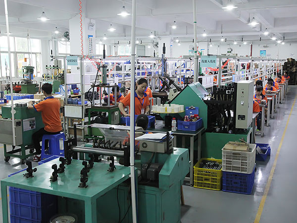 生產(chǎn)車(chē)間設(shè)備展示